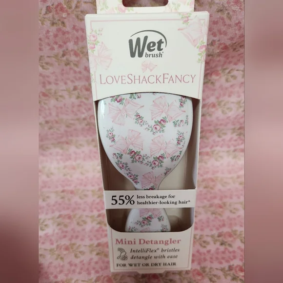 LoveShackFancy x Wet Brush Rosa Beaux Mini Detangler